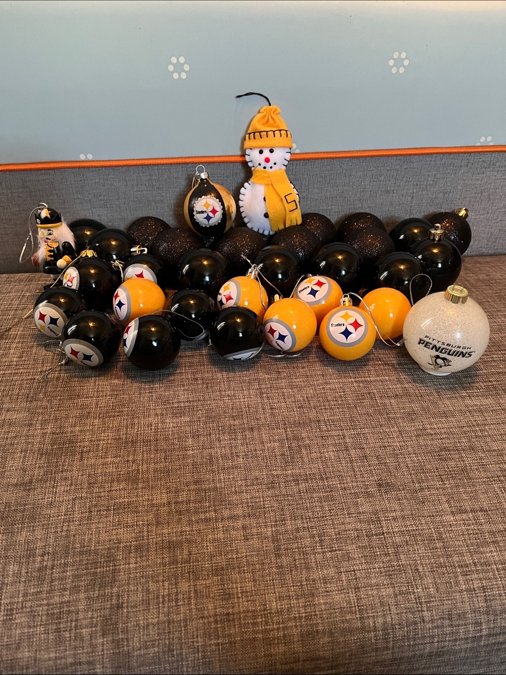 Pittsburgh Steelers  Black & Gold Holiday Ornament